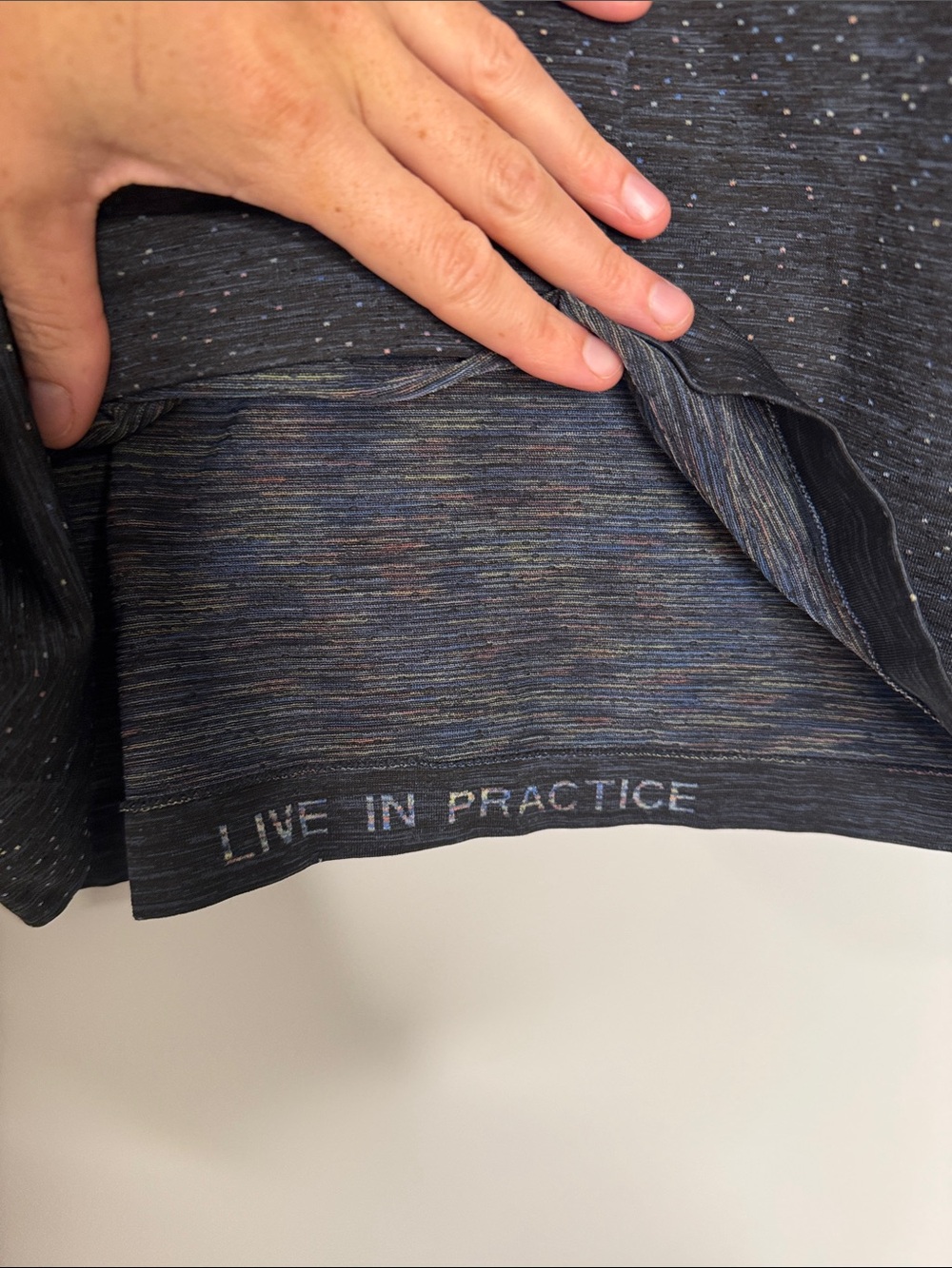 Lululemon Men's Long Sleeve Crewneck Performance Shirt - Charcoal - Picture 7 of 10